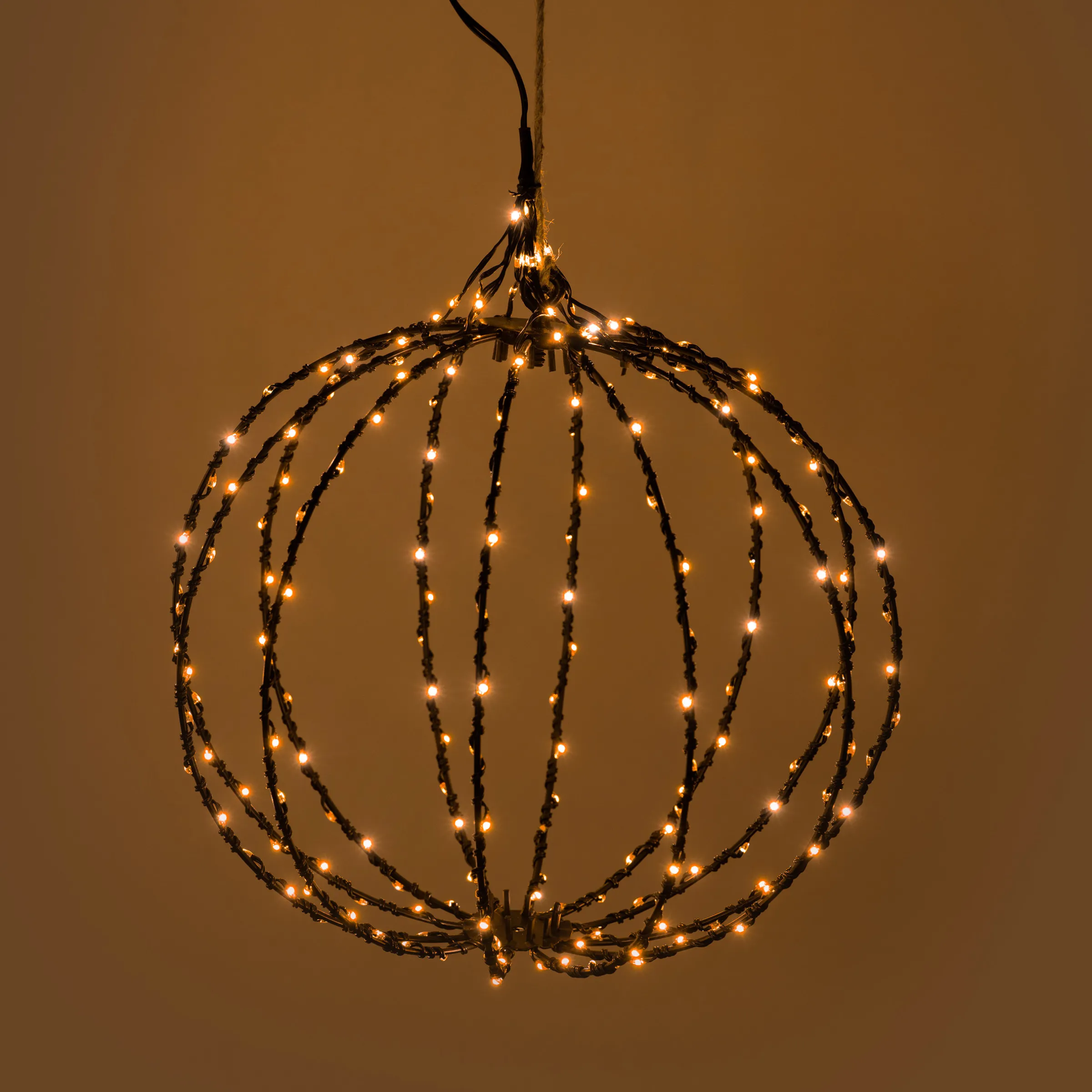 Hängende Solar-Dekokugel Ø 30 cm mit 210 bernsteinfarbenen LEDs