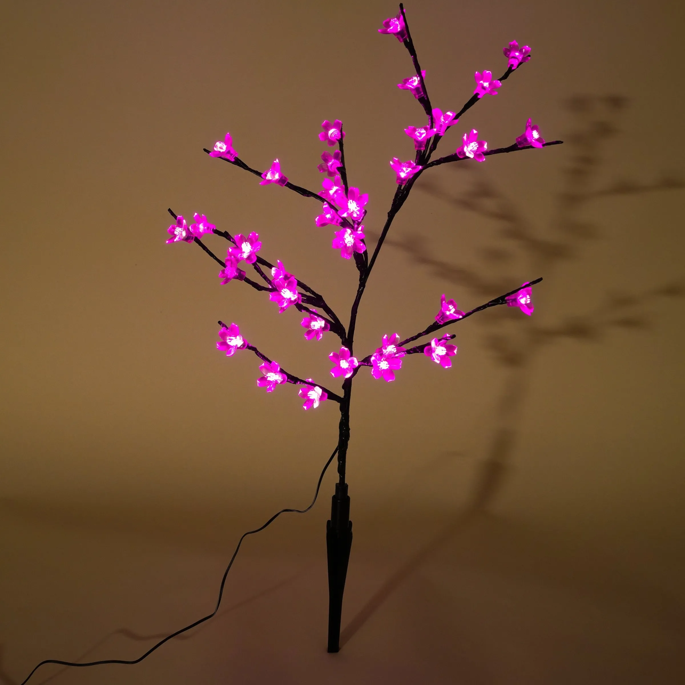Solar Blütenstrauch mit 36 pinkfarbenen Leuchtblüten