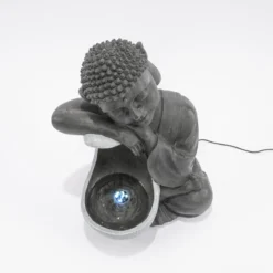 Solarbrunnen Buddha ruhend mit beleuchteter Wasserquelle