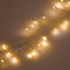 Solar Cluster-Lichterkette mit 200 warmweißen LEDs