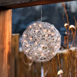 Solar Deko-Drahtkugel ⌀ 25 cm mit 50 bernsteinfarben LEDs