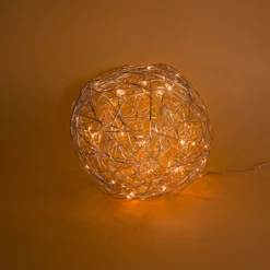 Solar Deko-Drahtkugel ⌀ 25 cm mit 50 bernsteinfarben LEDs