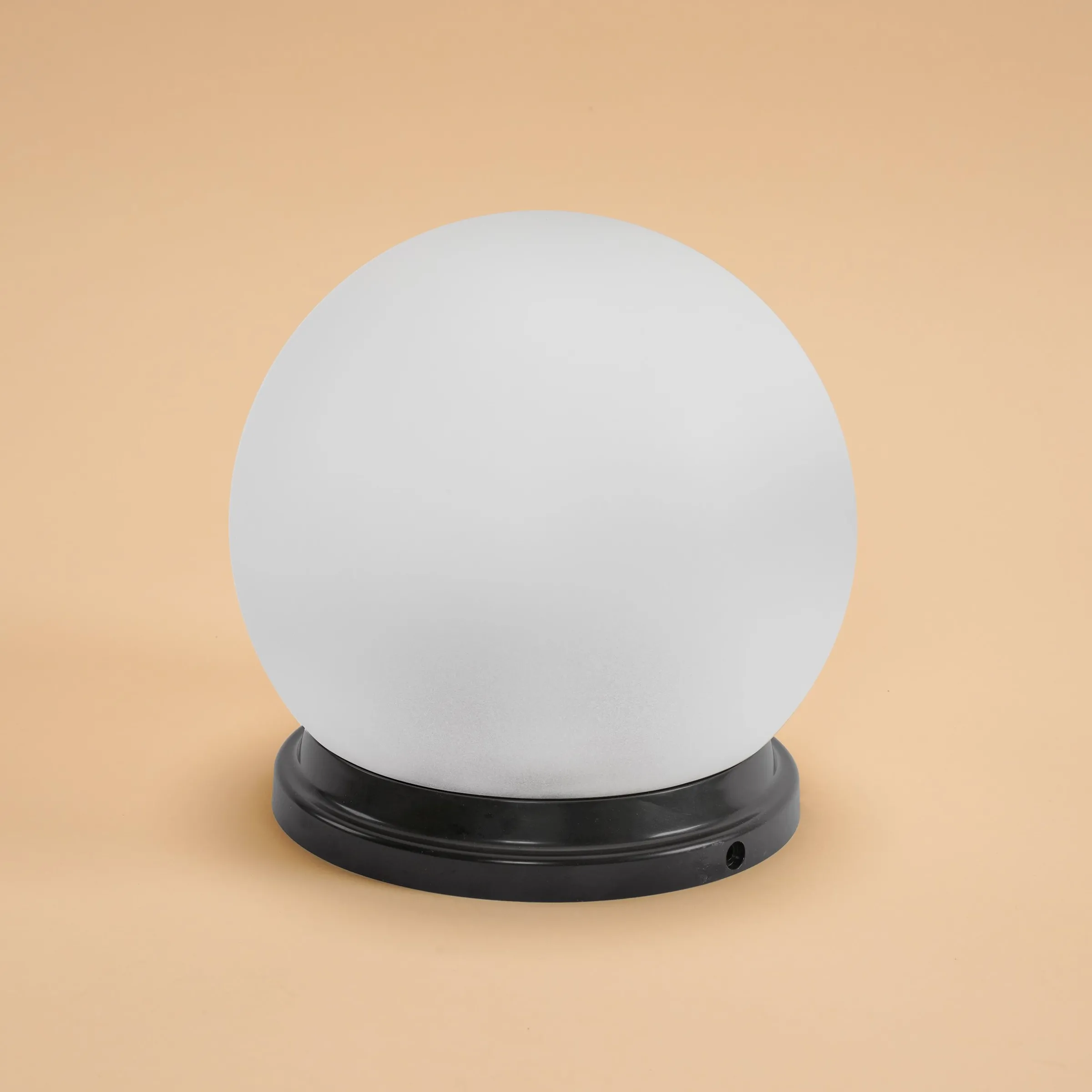 Solar Deko-Leuchtkugel 20 cm mit bernsteinfarbenem LED Licht