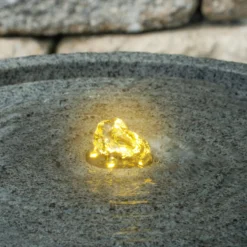 Solar Designbrunnen mit sitzendem Vogelpaar und LED Beleuchtung