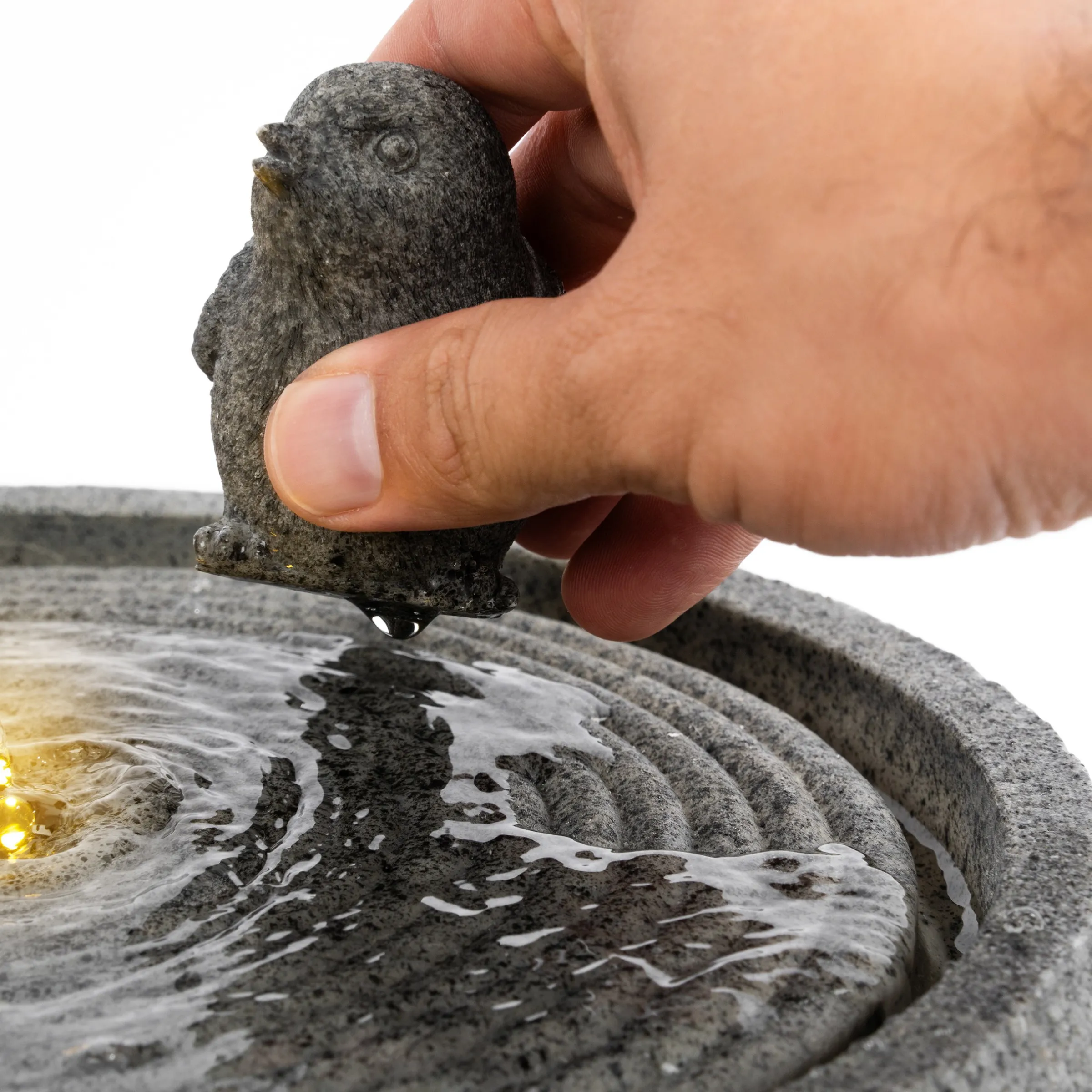 Solar Designbrunnen mit sitzendem Vogelpaar und LED Beleuchtung
