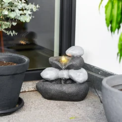 Solar Felsenbrunnen mit LED-Beleuchtung