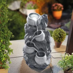 Solar Fels-Kaskadenbrunnen granitfarben mit LED-Beleuchtung