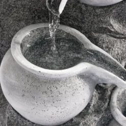 Solar Fels-Kaskadenbrunnen granitfarben mit LED-Beleuchtung