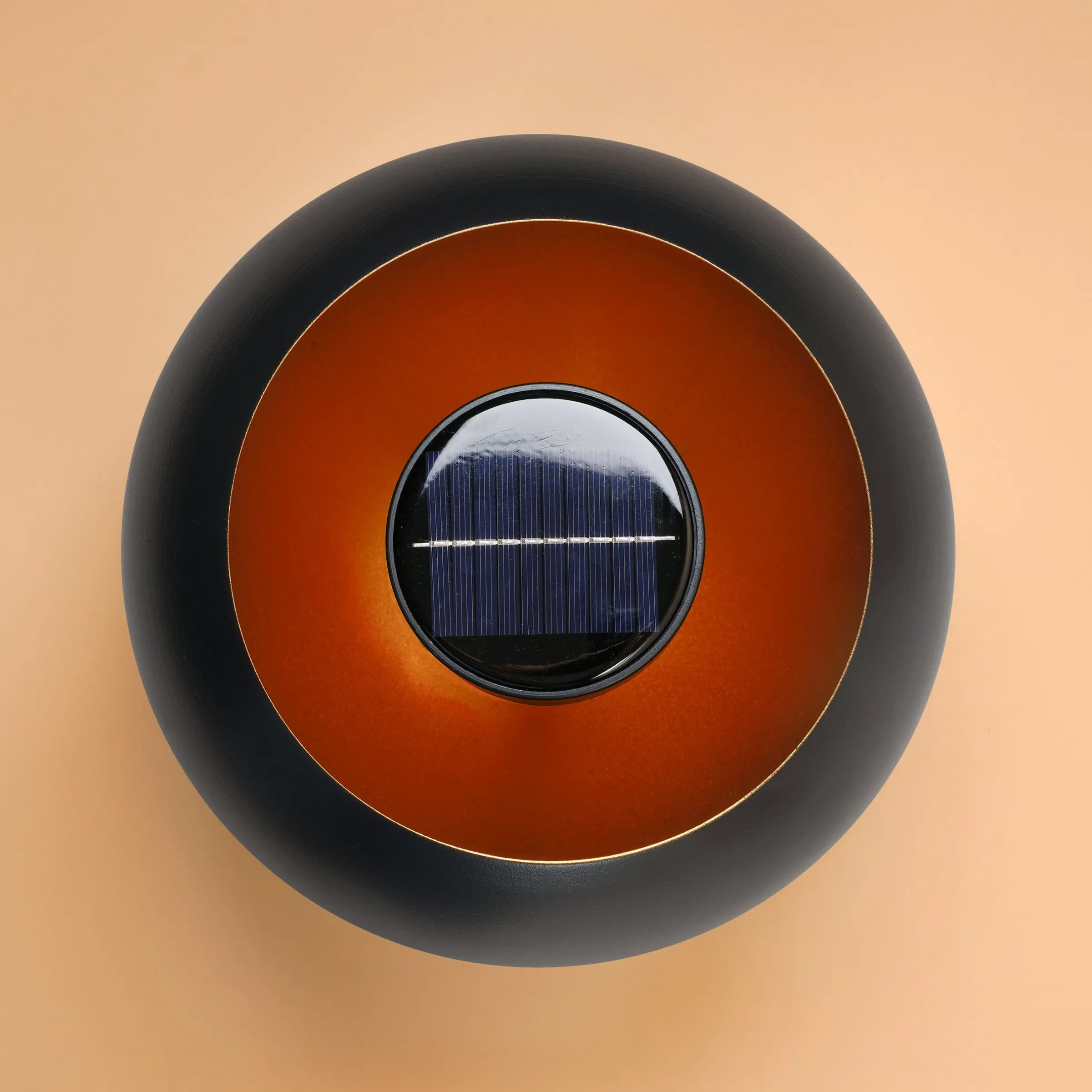 Solar Feuerschale mit realistischem Flammeneffekt