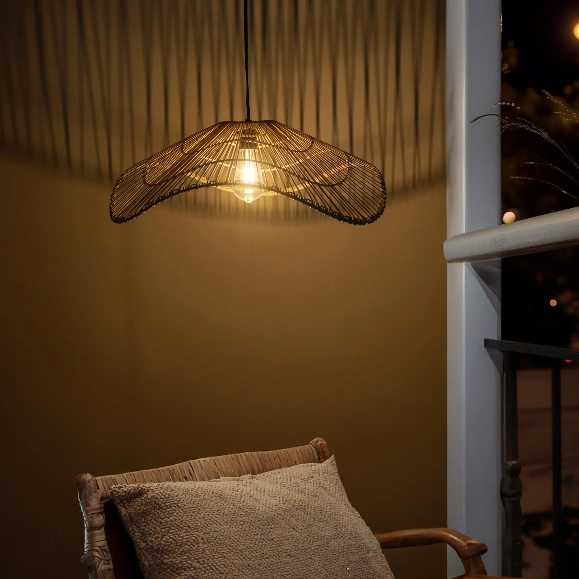 Solar Hängeleuchte Butterfly warmweiß
