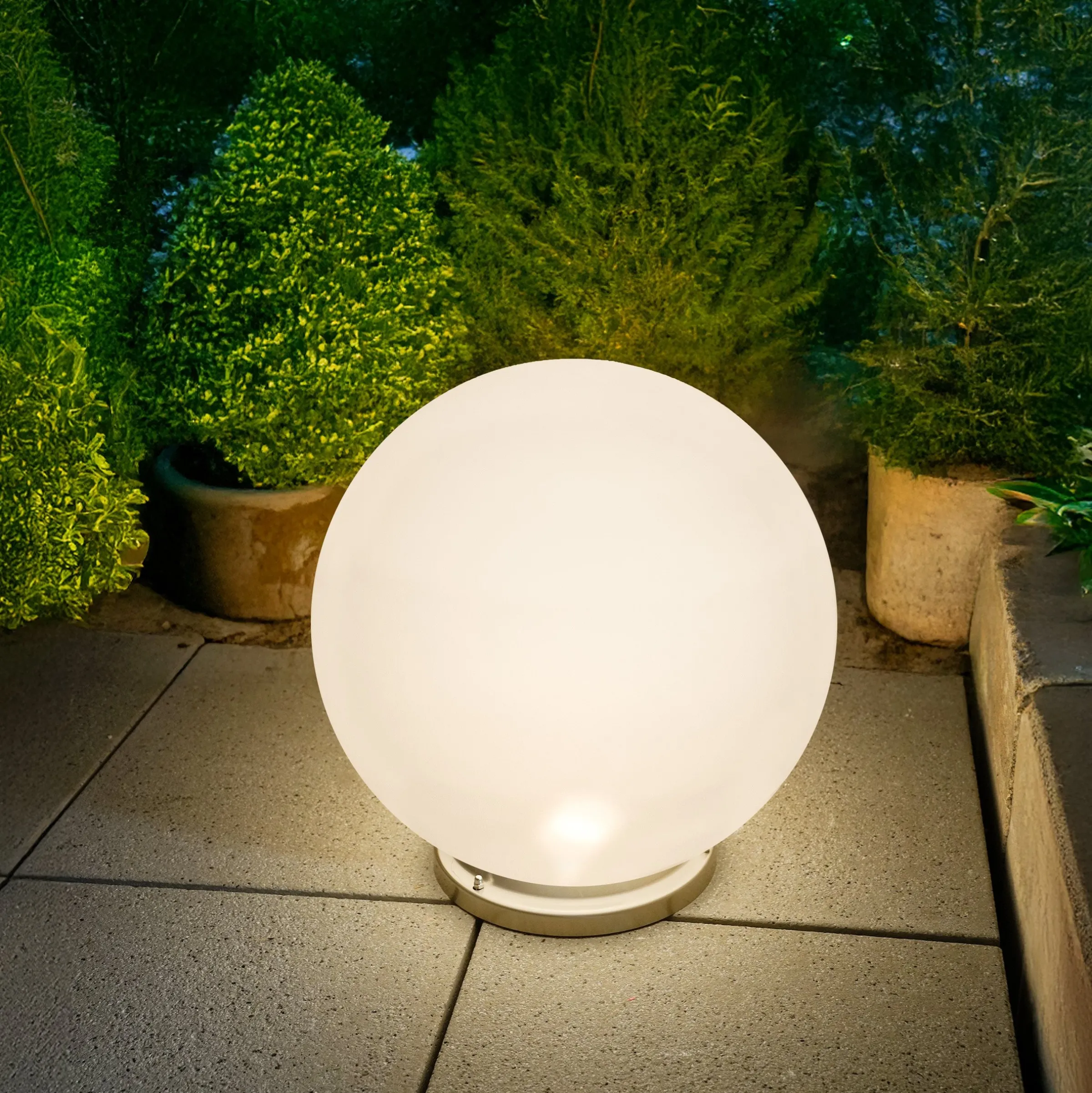 Solarkugel Liana ⌀ 40 cm mit Edelstahlsockel und Fernbedienung