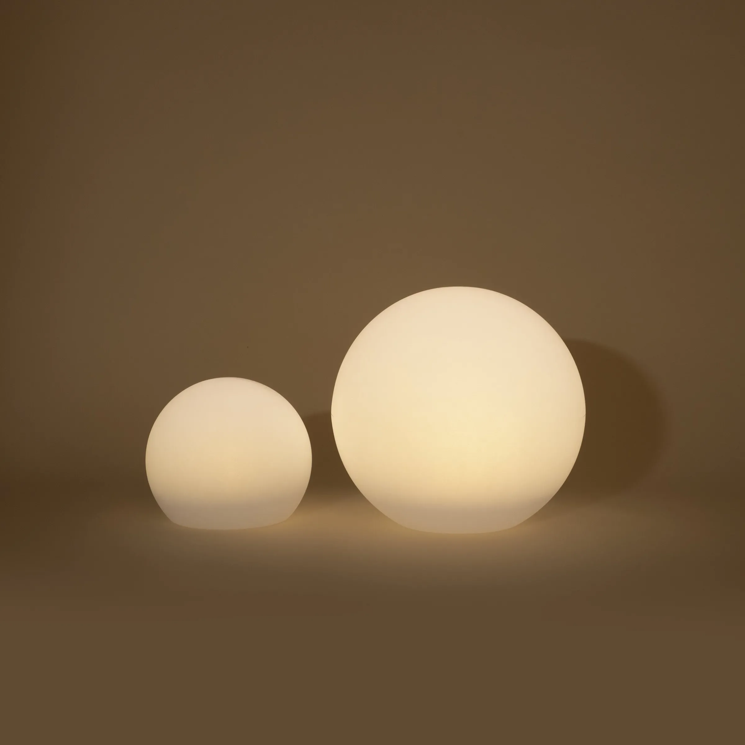 Solarkugeln Siena im 2er-Set - ⌀ 20 und 30 cm