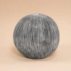 Solarkugel Ribbed-Ball ⌀ 26 cm in Sandsteinoptik