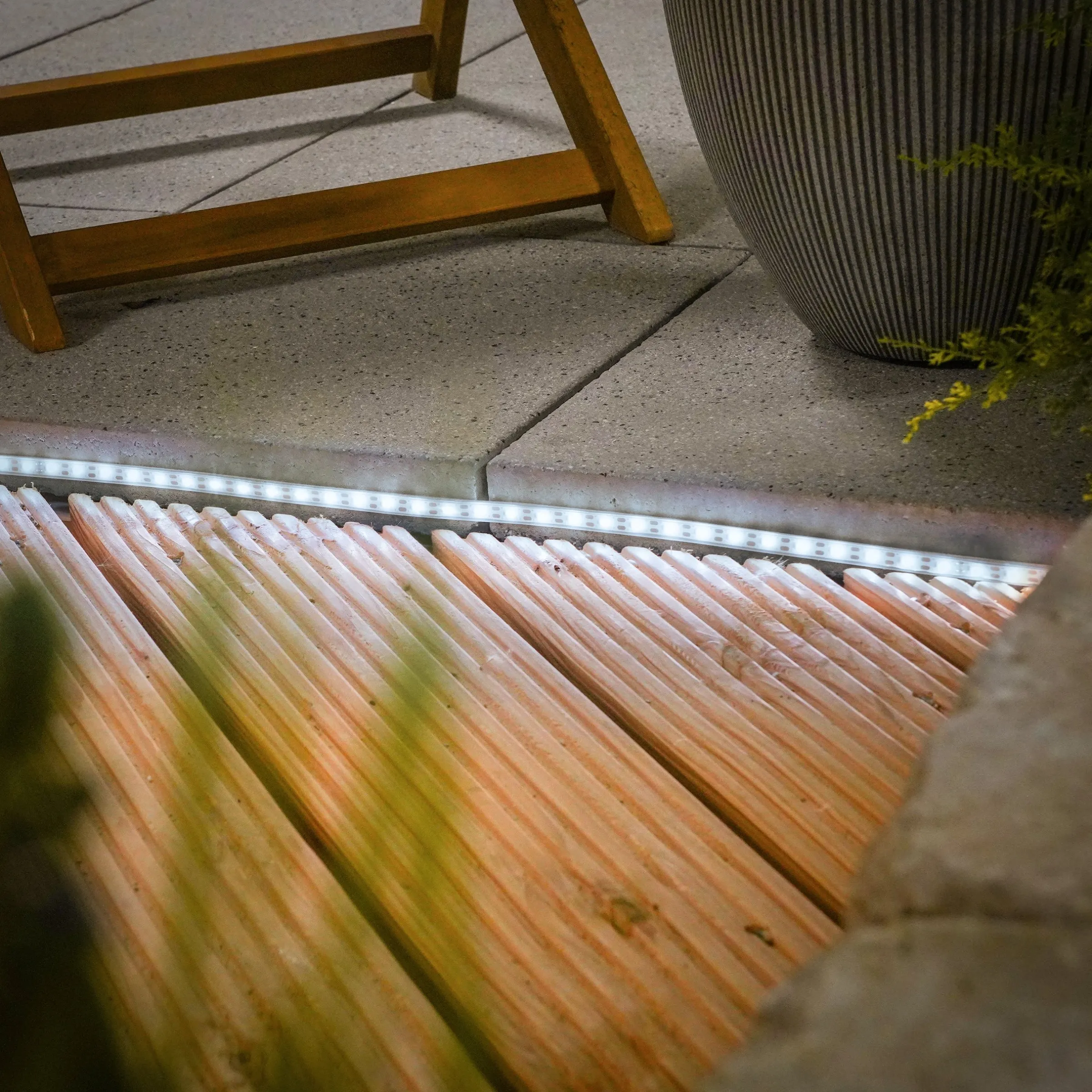 Solar LED-Lichterband mit 300 kaltweißen LEDs