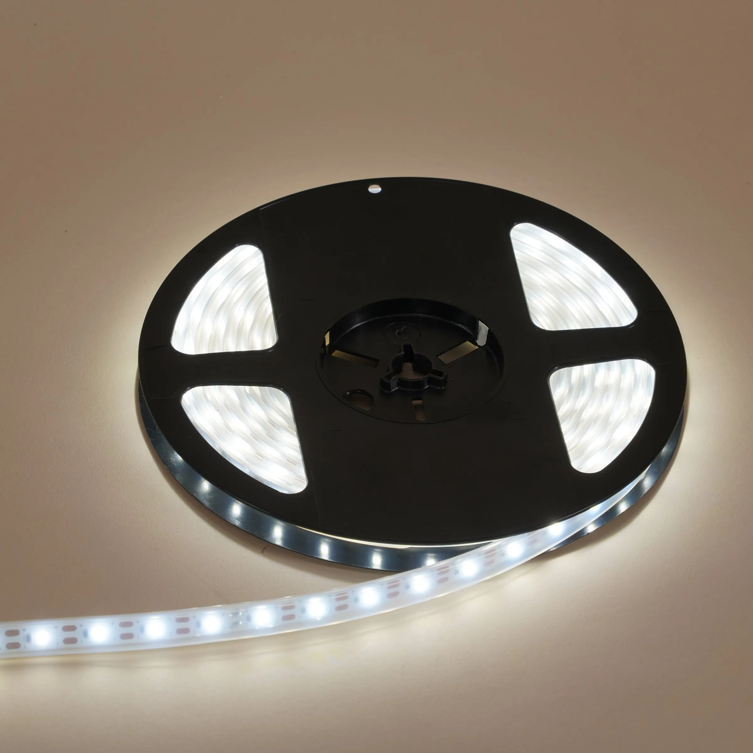 Solar LED-Lichterband mit 300 kaltweißen LEDs