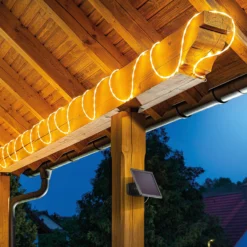 Solar Lichterschlauch mit 200 warmweißen LEDs