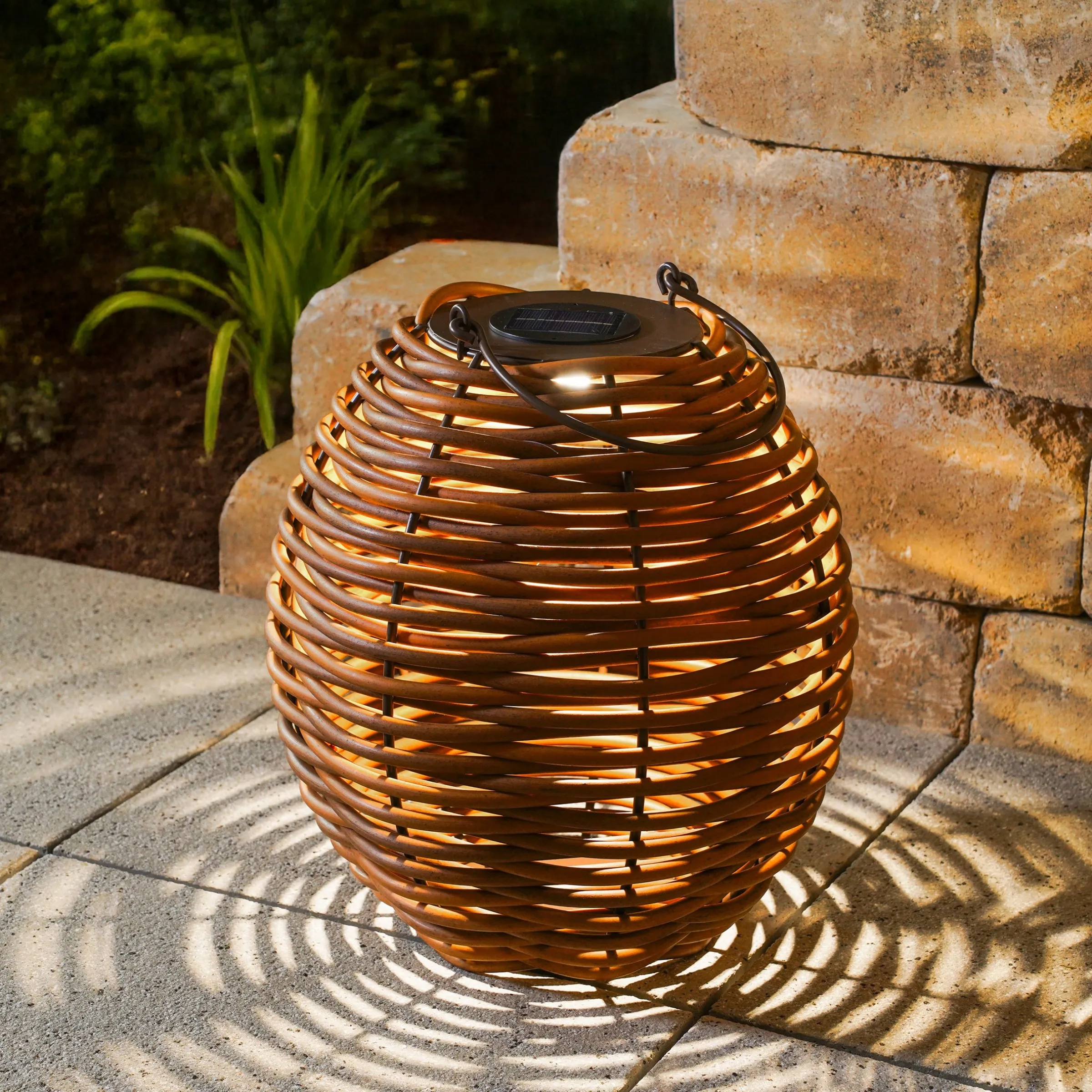 Solar Rattan Windlicht Victoria 30 cm, braun
