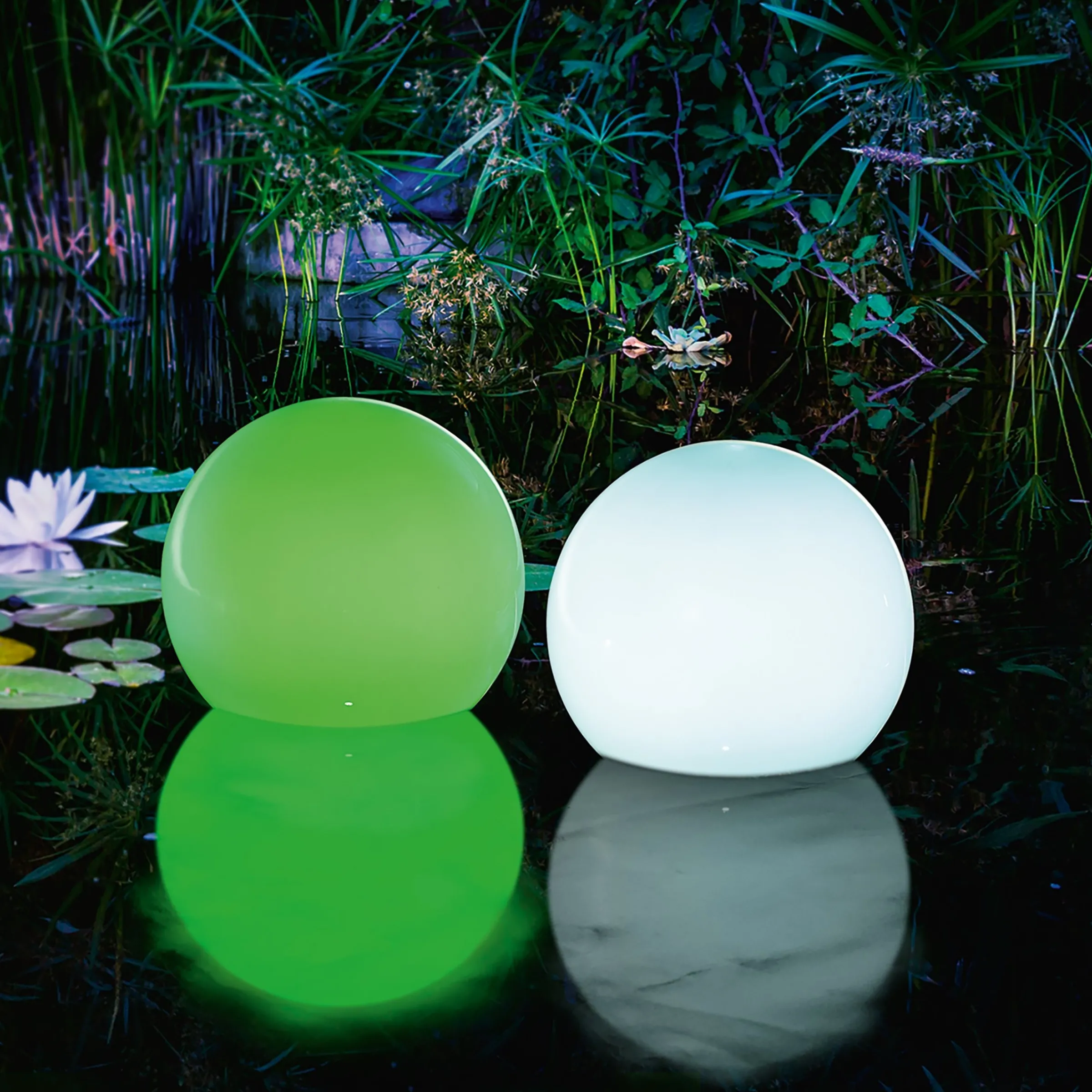 Solar Schwimmkugeln ⌀ 20 cm im 2er Set mit Fernbedienung