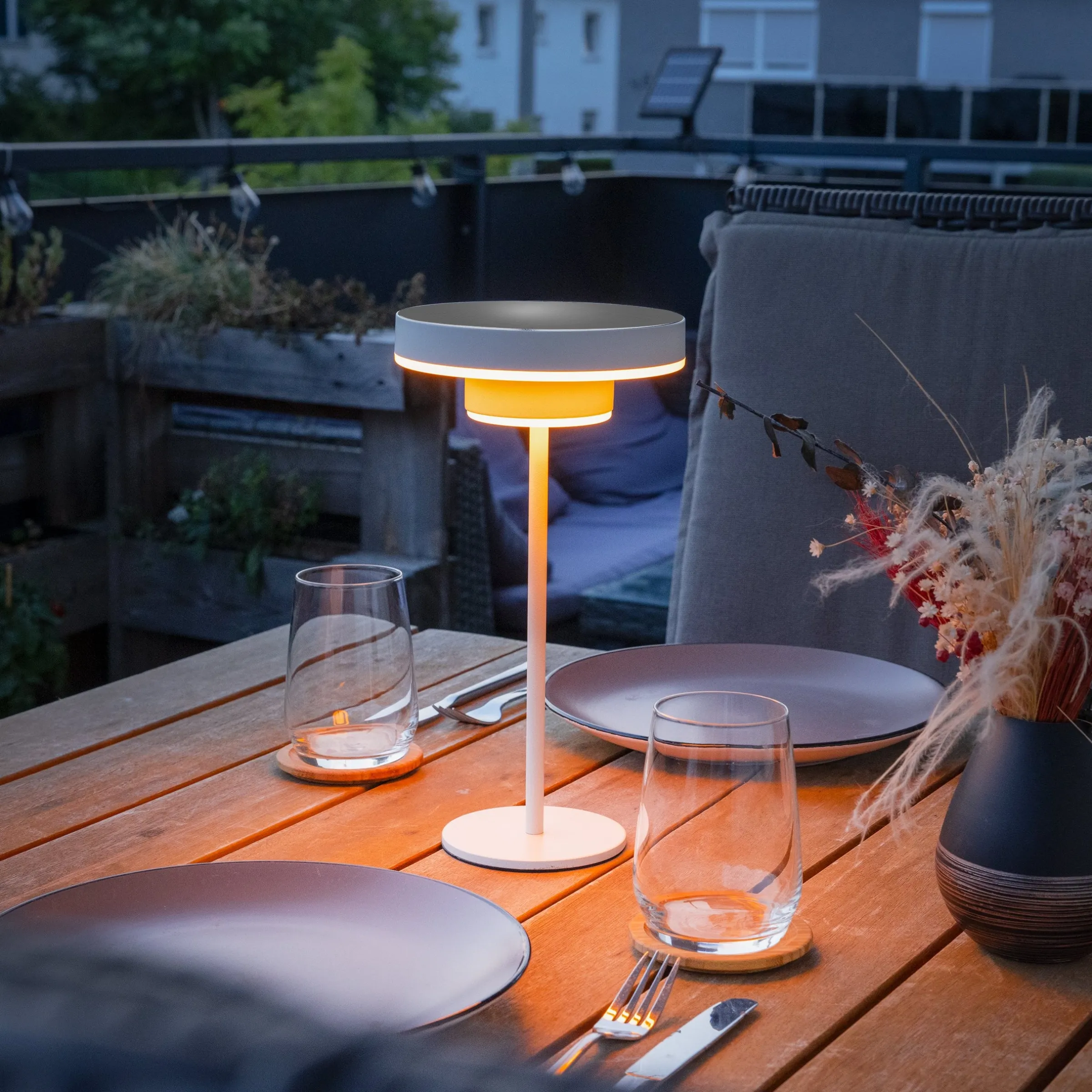 Solar Sensor Lese- und Tischleuchte Lina, dimmbar