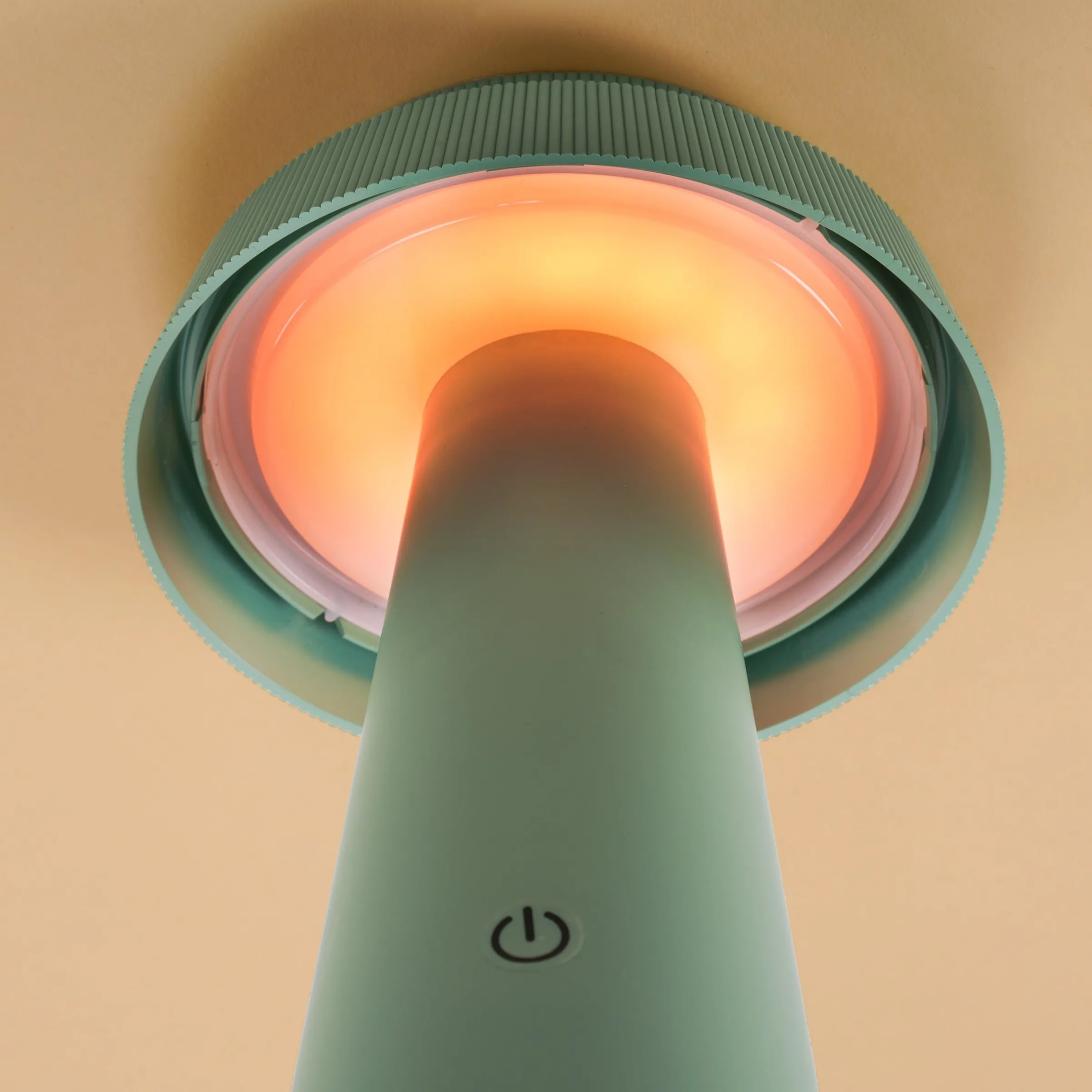 Solar Sensor Tisch- und Campingleuchte Sissi 23 bernstein