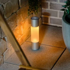 Solar Standleuchte Pole Light 30 bernsteinfarben