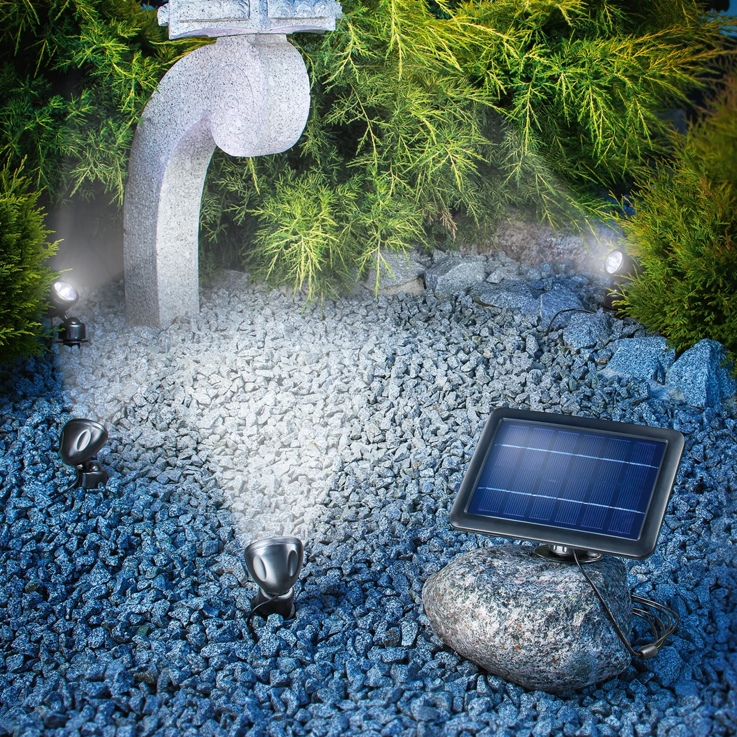 Solarstrahler Quatre mit 4 Wand- oder Bodenpots