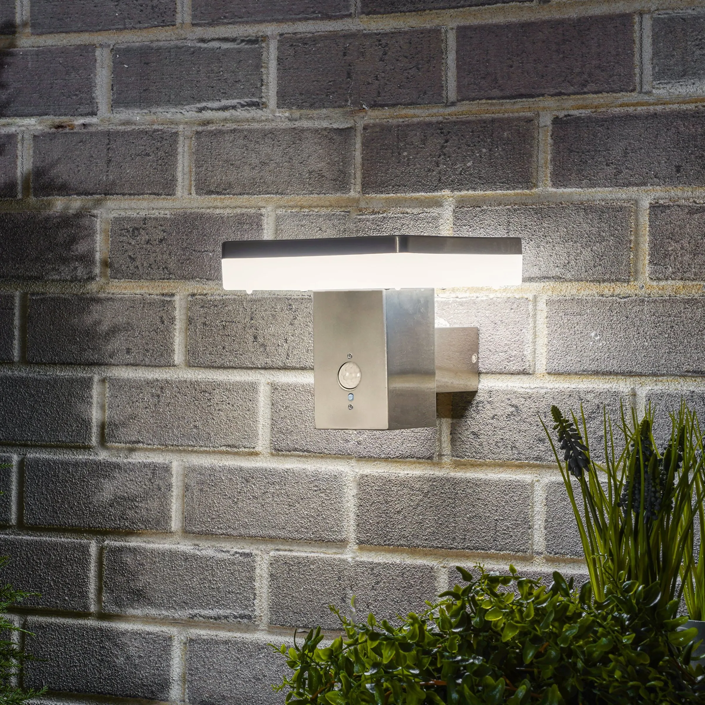 Solar Wandleuchte Balou CCT mit Bewegungssensor