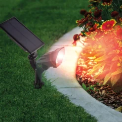 Solar Wand- und Bodenstrahler mit 5 Lichtfarben im Kunststoffgehäuse