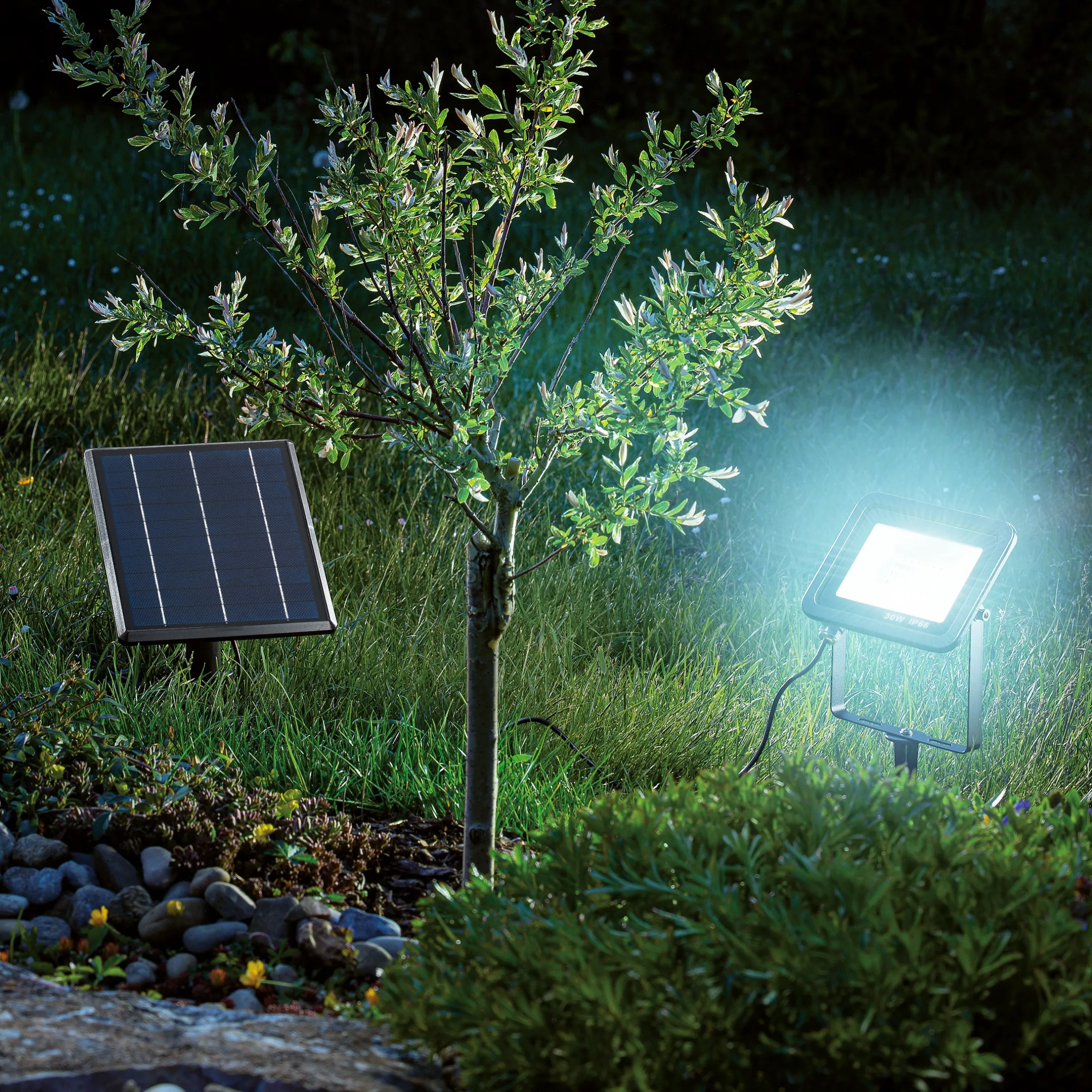 Solar Wand- und Bodenstrahler Power Flood DuoColor