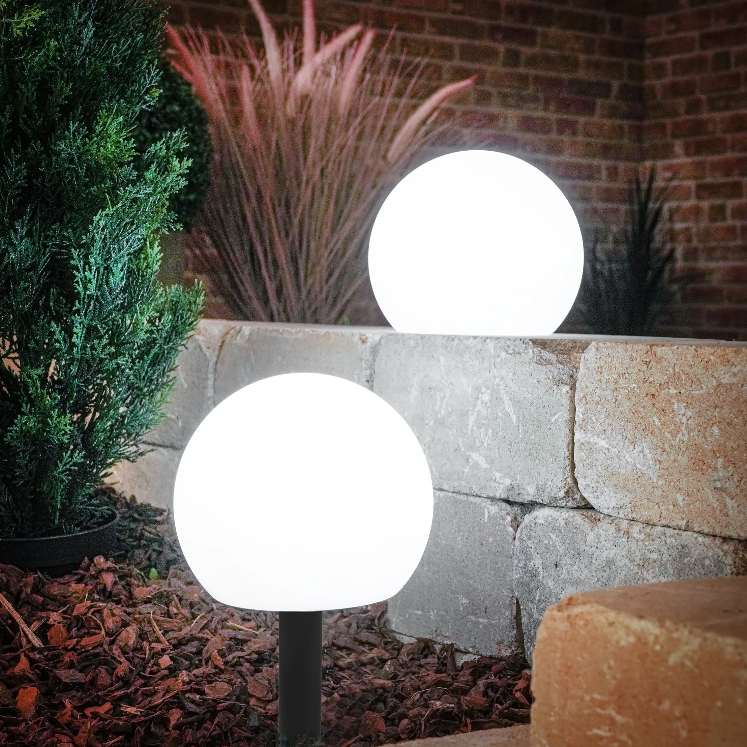 Stimmungsvolles Solarkugelset ⌀ 20 cm mit Fernbedienung