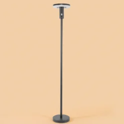 Vielseitige Solar Stehlampe Talino 140 cm, dimmbar