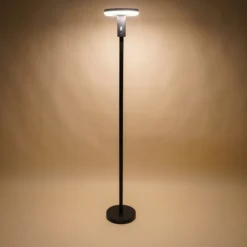 Vielseitige Solar Stehlampe Talino 140 cm, dimmbar