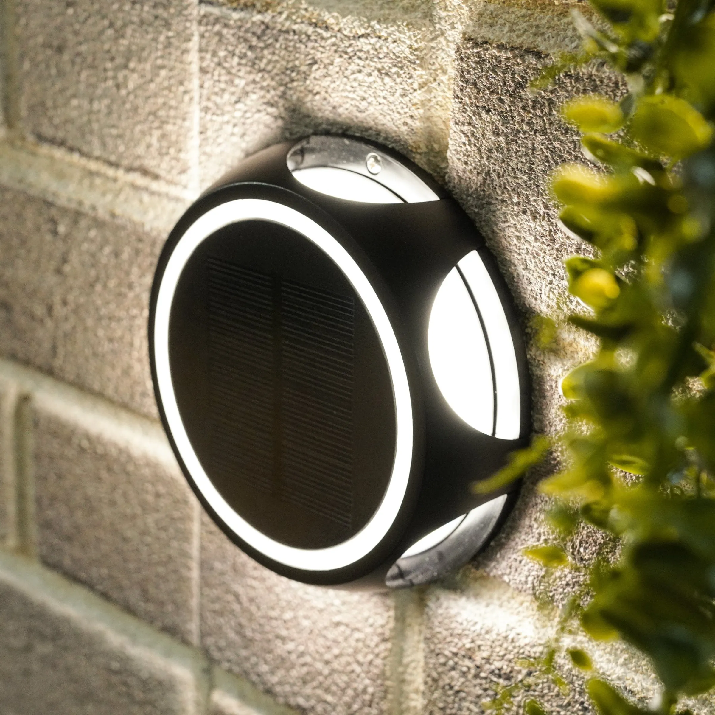 Wand- und Bodenleuchte Iris 14 cm aus Aluminium