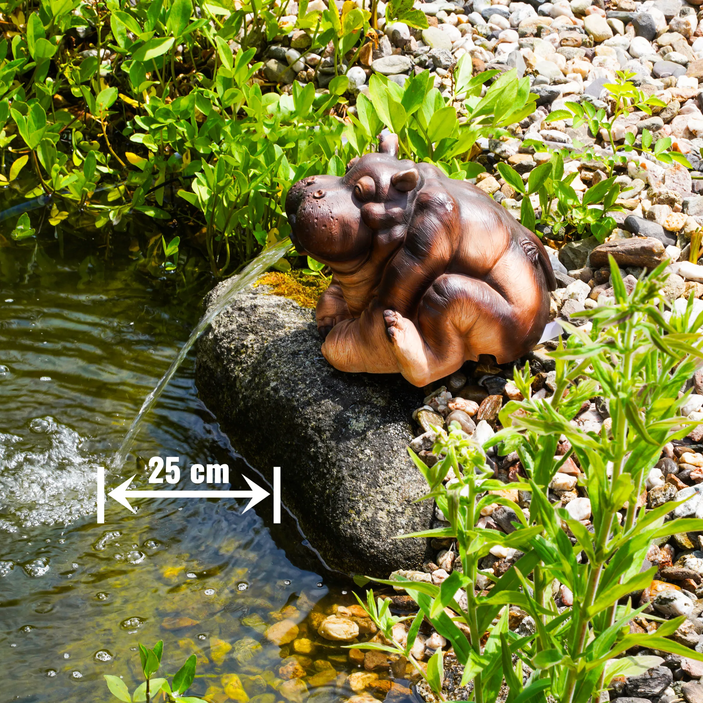 Wasserspeier-Figur sitzendes Flusspferd Hippo