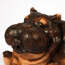 Wasserspeier-Figur sitzendes Flusspferd Hippo